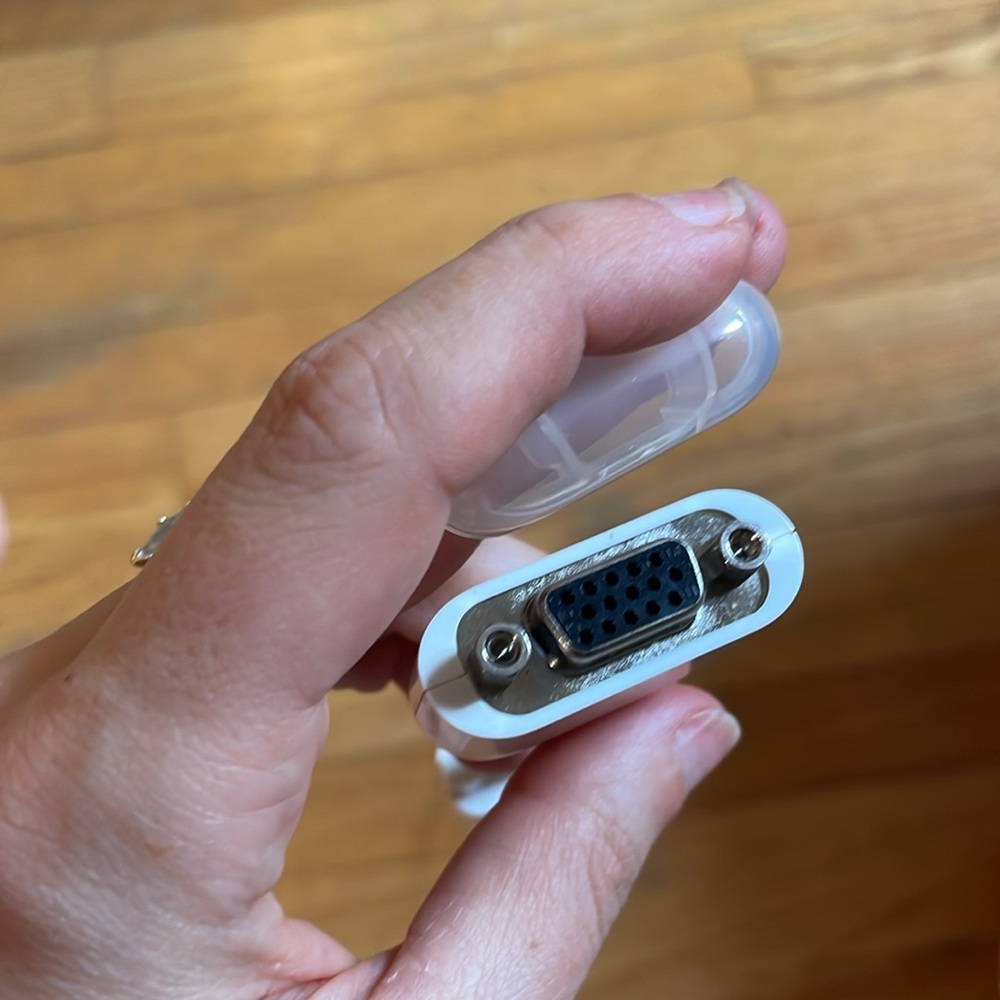 Apple Mini Display Port Adapter - Picture 3 of 4
